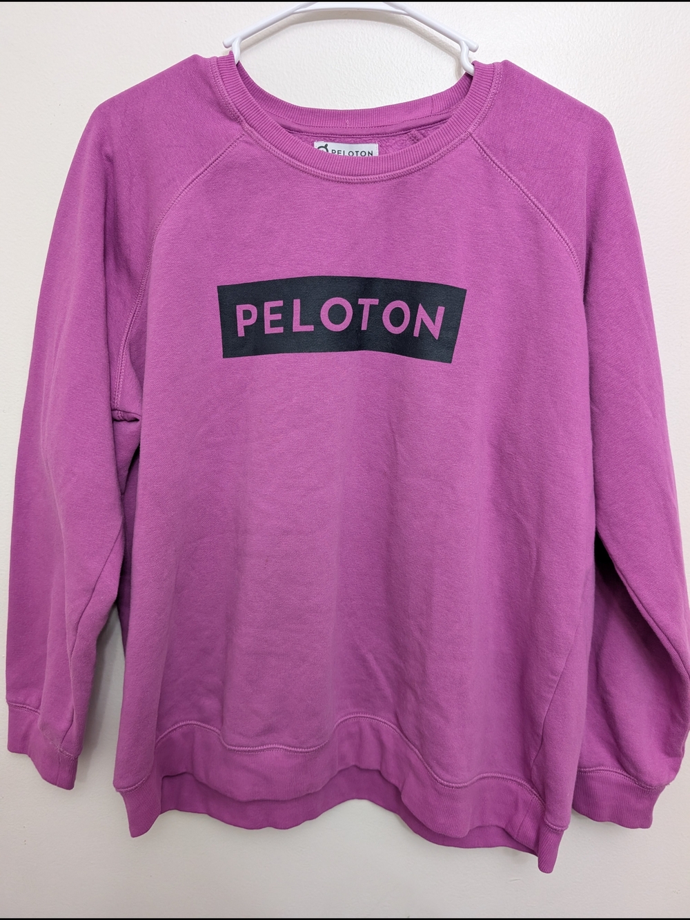 Peloton Women's Purple Crewneck Sweatshirt Medium